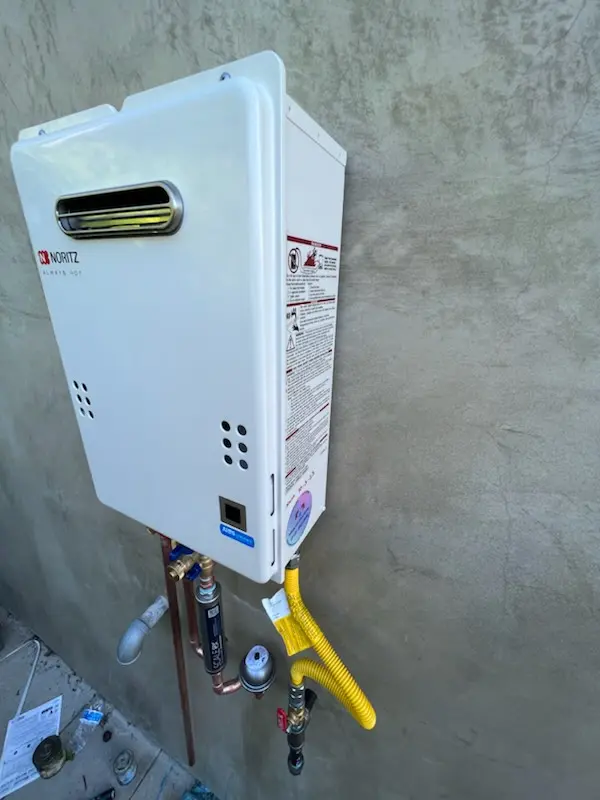 Tankless water heater installation for Lakeway homes
